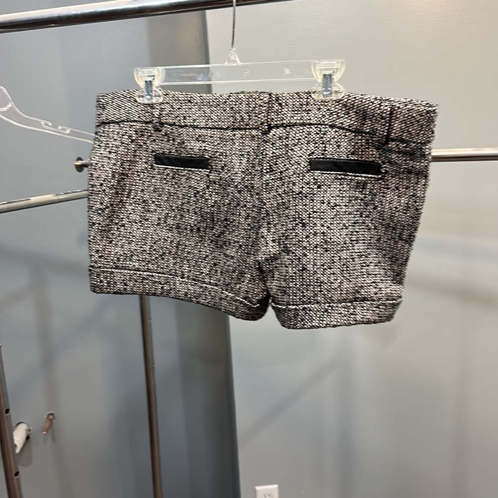 Shorts💙.. - Picture 4 of 6